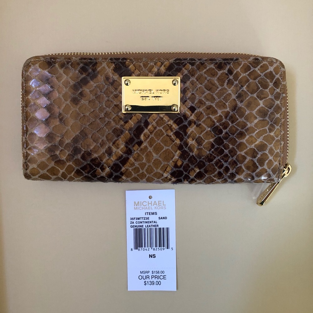 Brand New Michael Kors Wallet